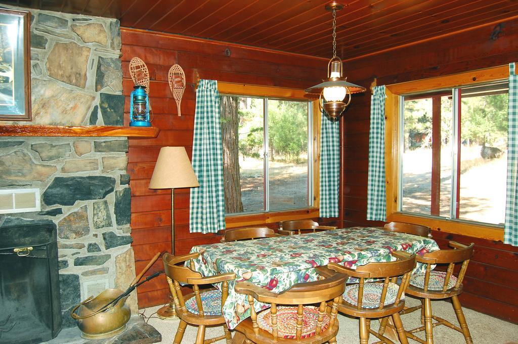 3N Lockwood Lodge Wawona Buitenkant foto